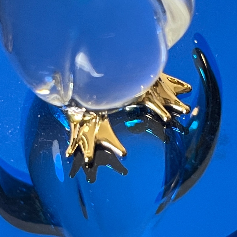 Glass Baron Mini Art Glass Penguin Figurine w Gold Accents on Blue Mirror - Picture 3 of 8